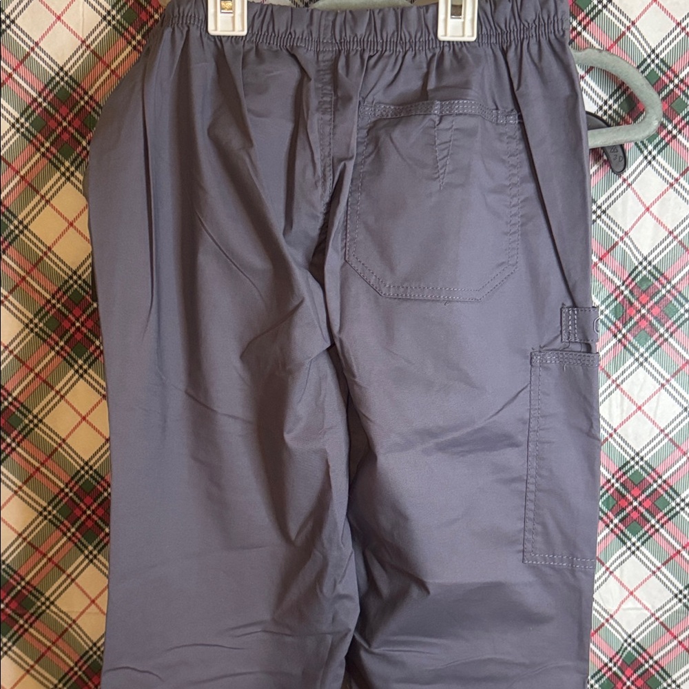 WonderWink Women's Wide Leg Cargo Scrub Pants - Picture 7 of 9